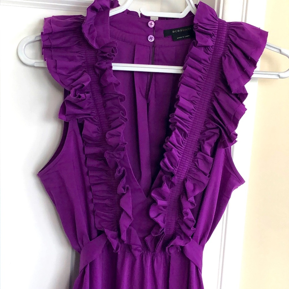 BCBG ruffled tank - Picture 2 of 4